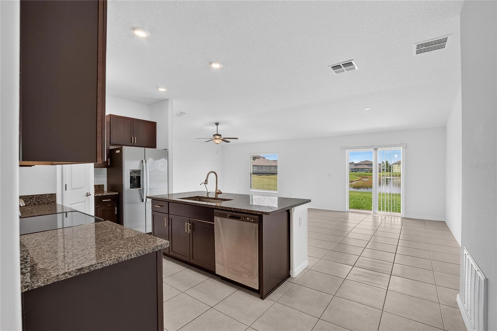 Single Family Residence at 5487 BLUE AZURE DR, WIMAUMA, photo 14 of 60