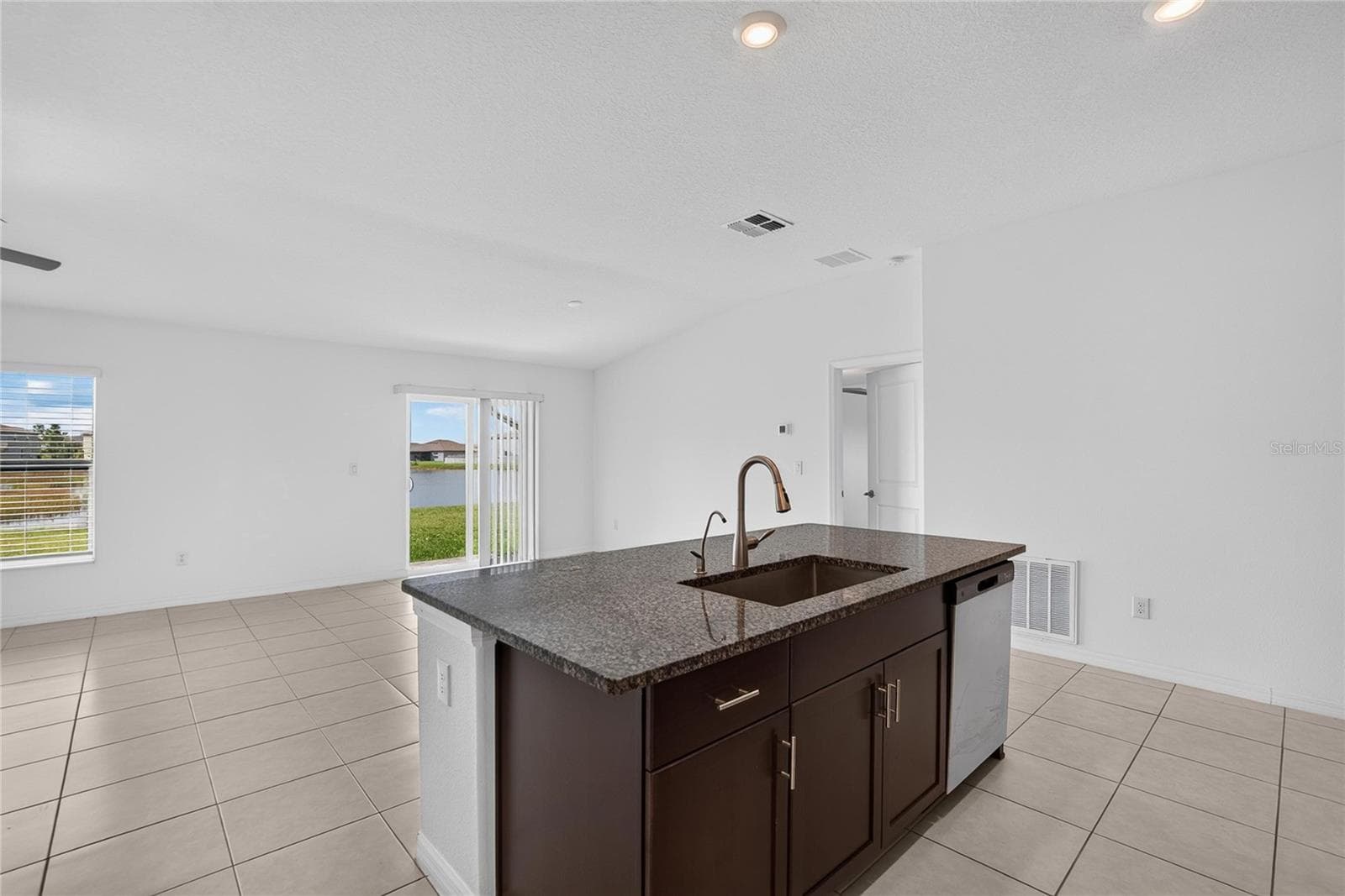 Single Family Residence at 5487 BLUE AZURE DR, WIMAUMA, photo 17 of 60