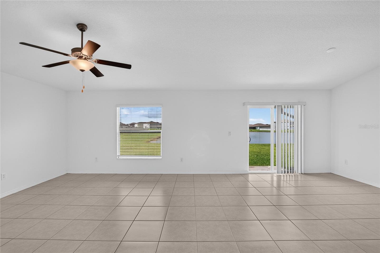 Single Family Residence at 5487 BLUE AZURE DR, WIMAUMA, photo 21 of 60