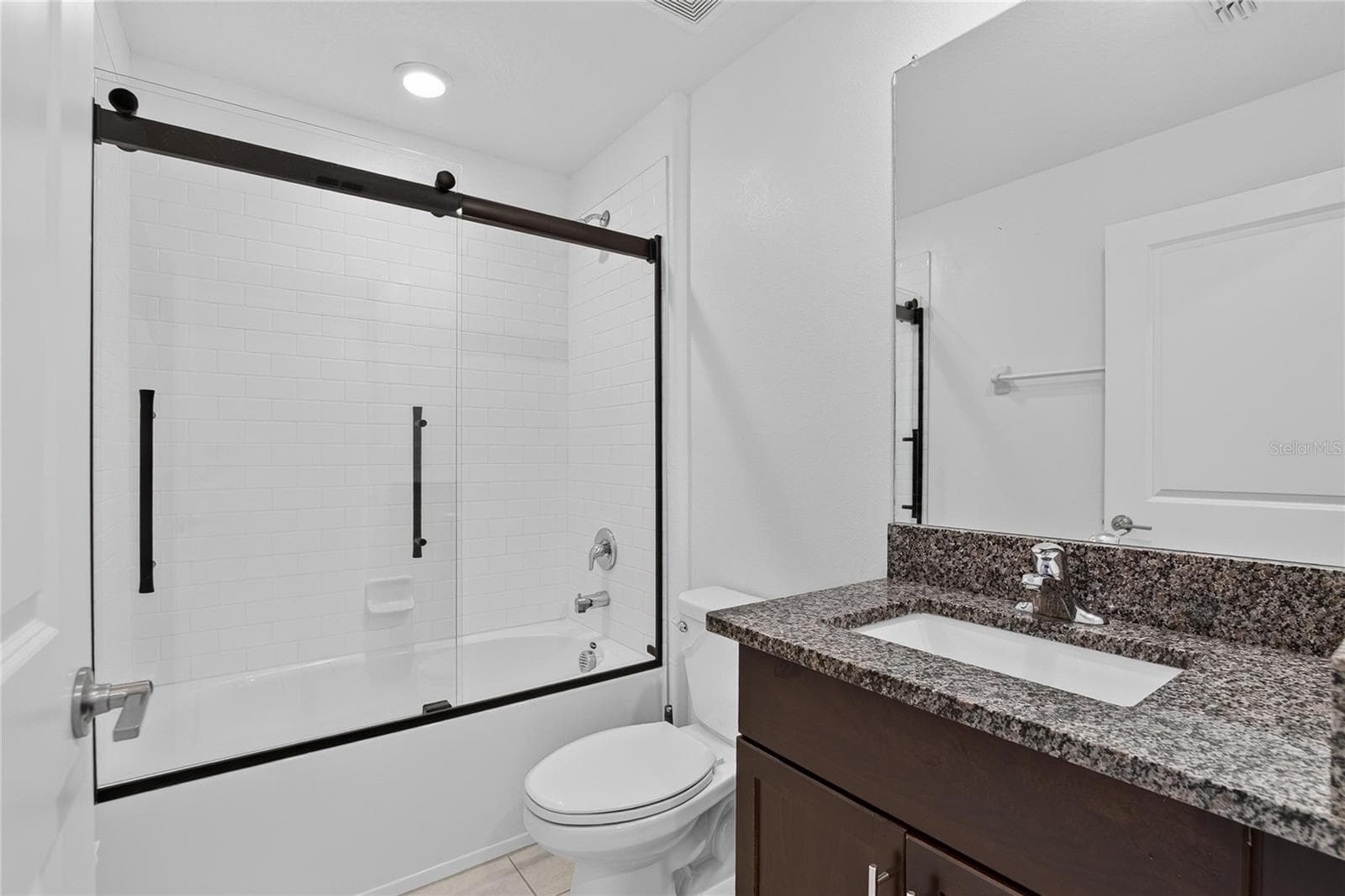 Single Family Residence at 5487 BLUE AZURE DR, WIMAUMA, photo 28 of 60