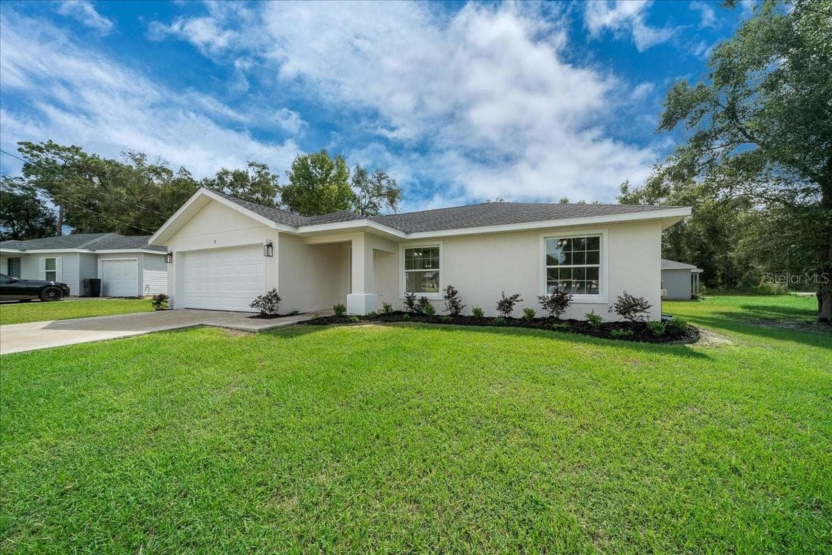 Single Family Residence at 2 DOGWOOD DRIVE RADL., OCALA, photo 9 of 37