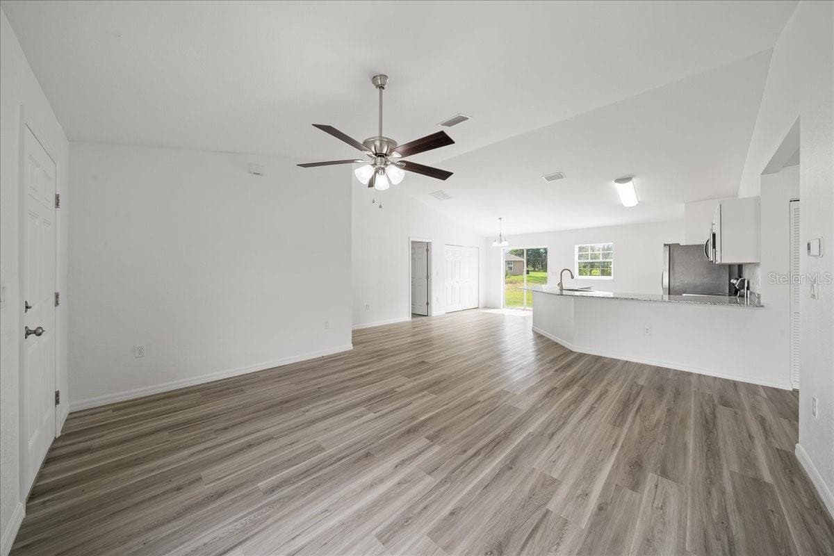 Single Family Residence at 2 DOGWOOD DRIVE RADL., OCALA, photo 12 of 37