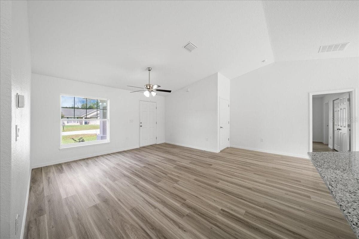 Single Family Residence at 2 DOGWOOD DRIVE RADL., OCALA, photo 13 of 37