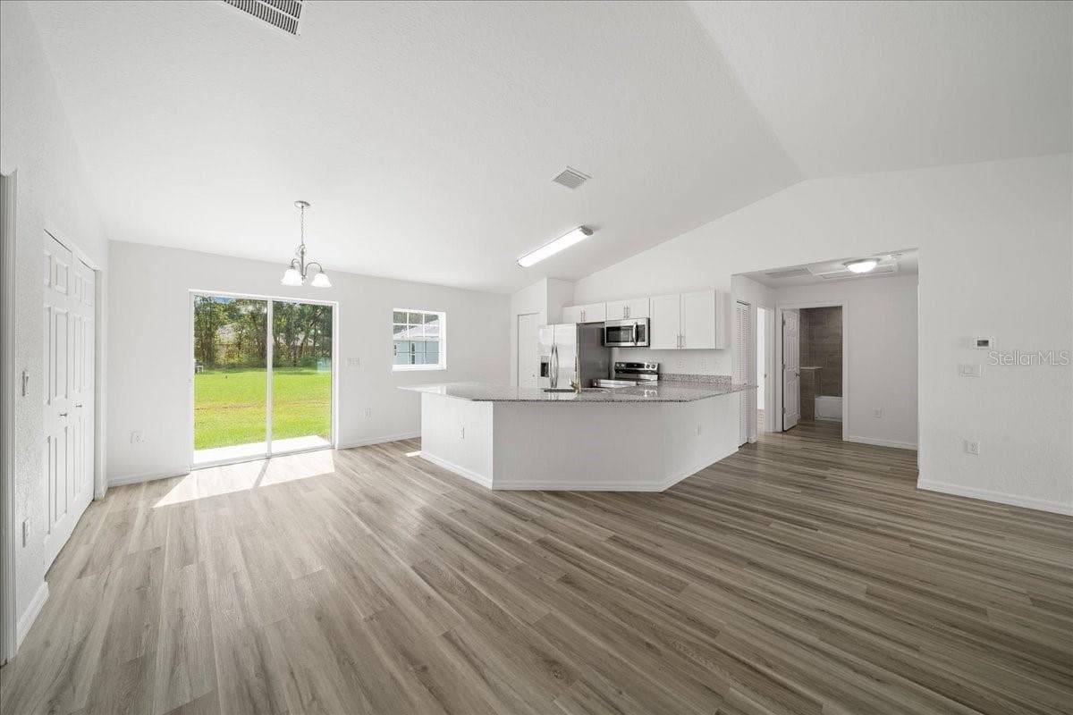 Single Family Residence at 2 DOGWOOD DRIVE RADL., OCALA, photo 15 of 37
