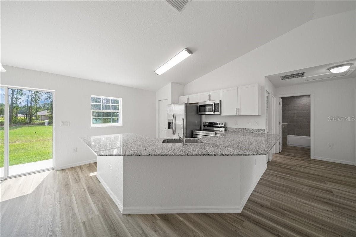 Single Family Residence at 2 DOGWOOD DRIVE RADL., OCALA, photo 16 of 37