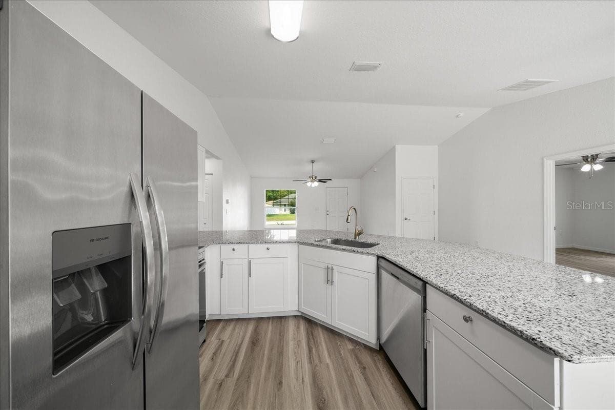 Single Family Residence at 2 DOGWOOD DRIVE RADL., OCALA, photo 18 of 37