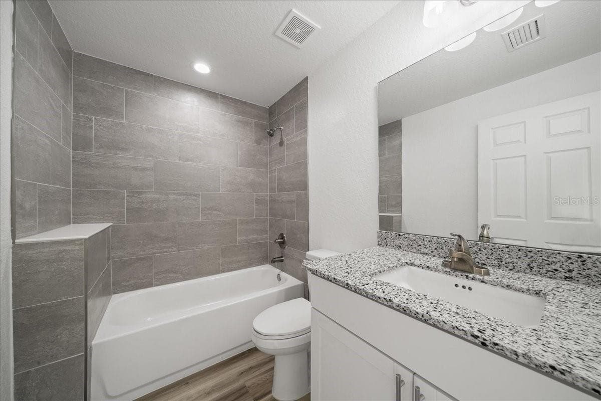 Single Family Residence at 2 DOGWOOD DRIVE RADL., OCALA, photo 21 of 37