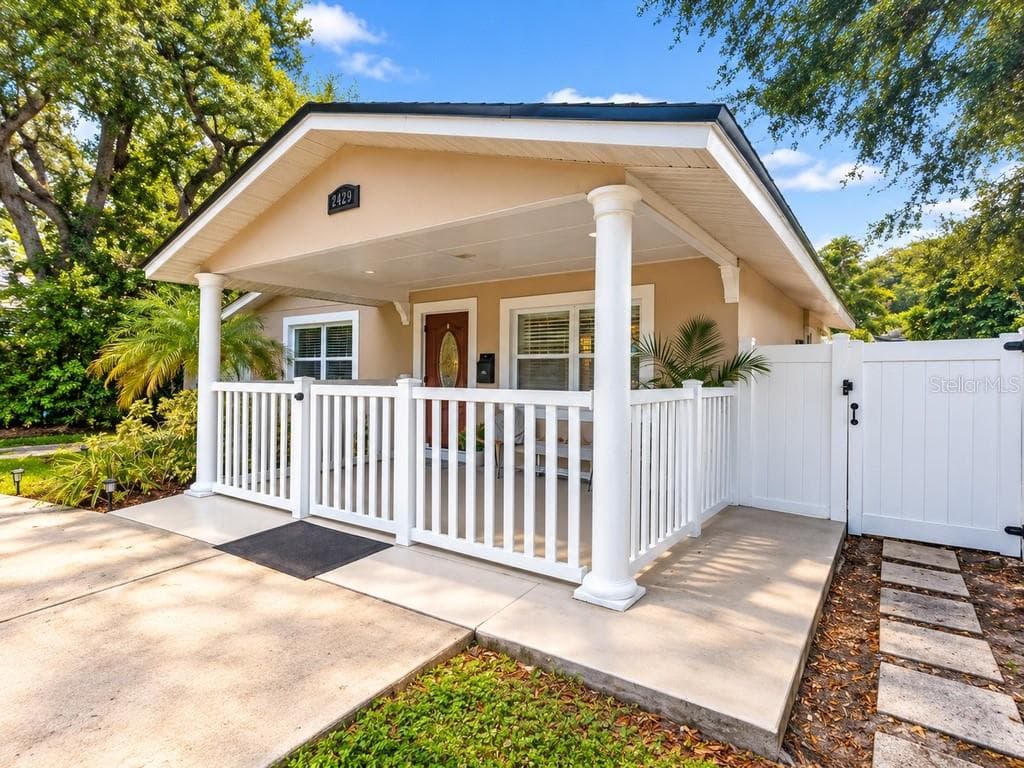 Front Porch angle 1 - 2429 PARK ST N, ST PETERSBURG