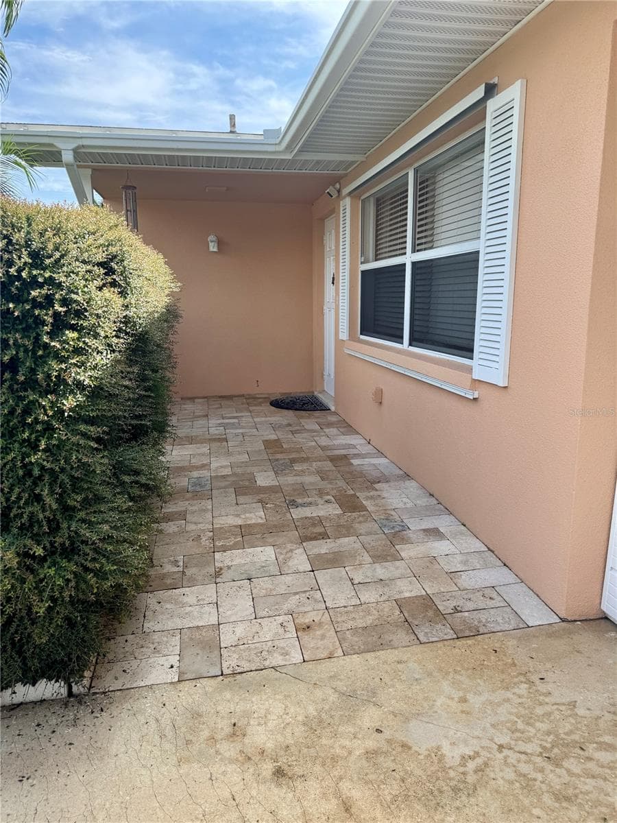 FRONT ENTRY WAY - 11424 80TH AVE, SEMINOLE