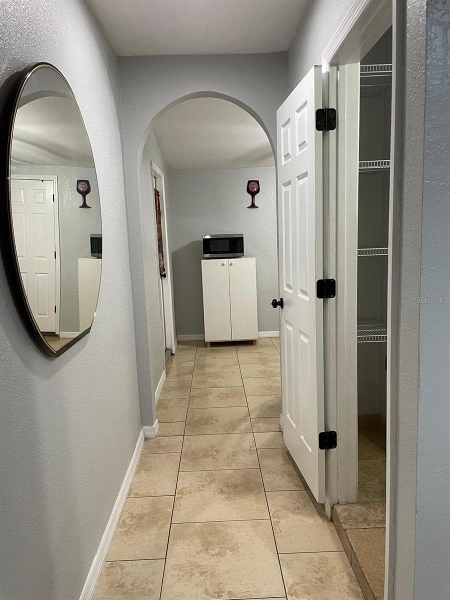 Mother in law suit - 4925 ELDORADO DR, TAMPA