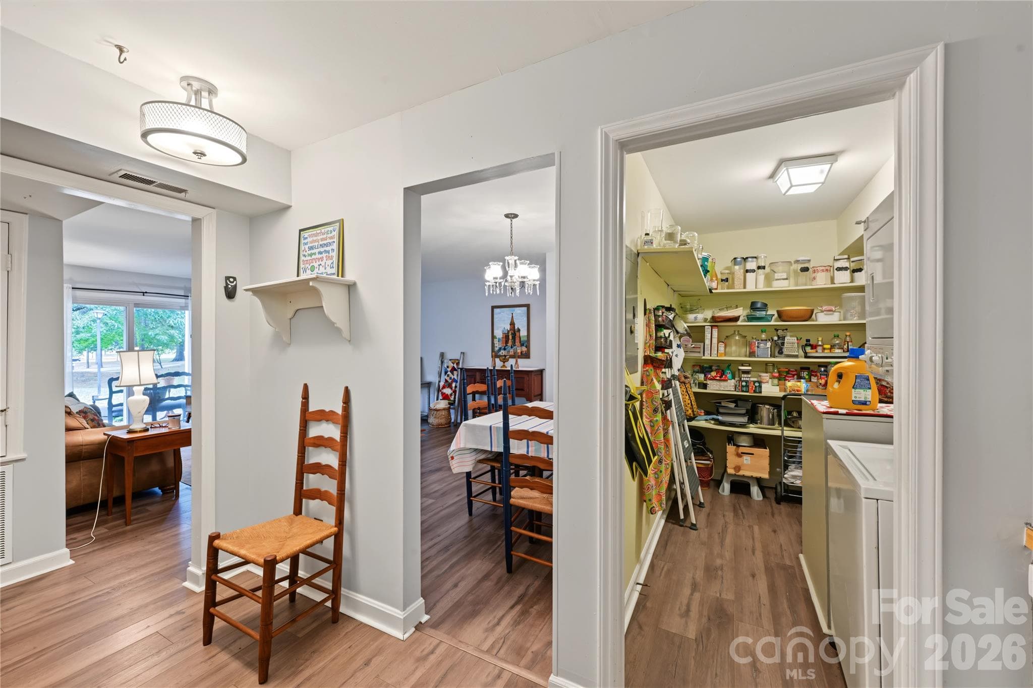 Condominium at 8303 Meadow Lakes Drive, Charlotte, photo 10 of 26