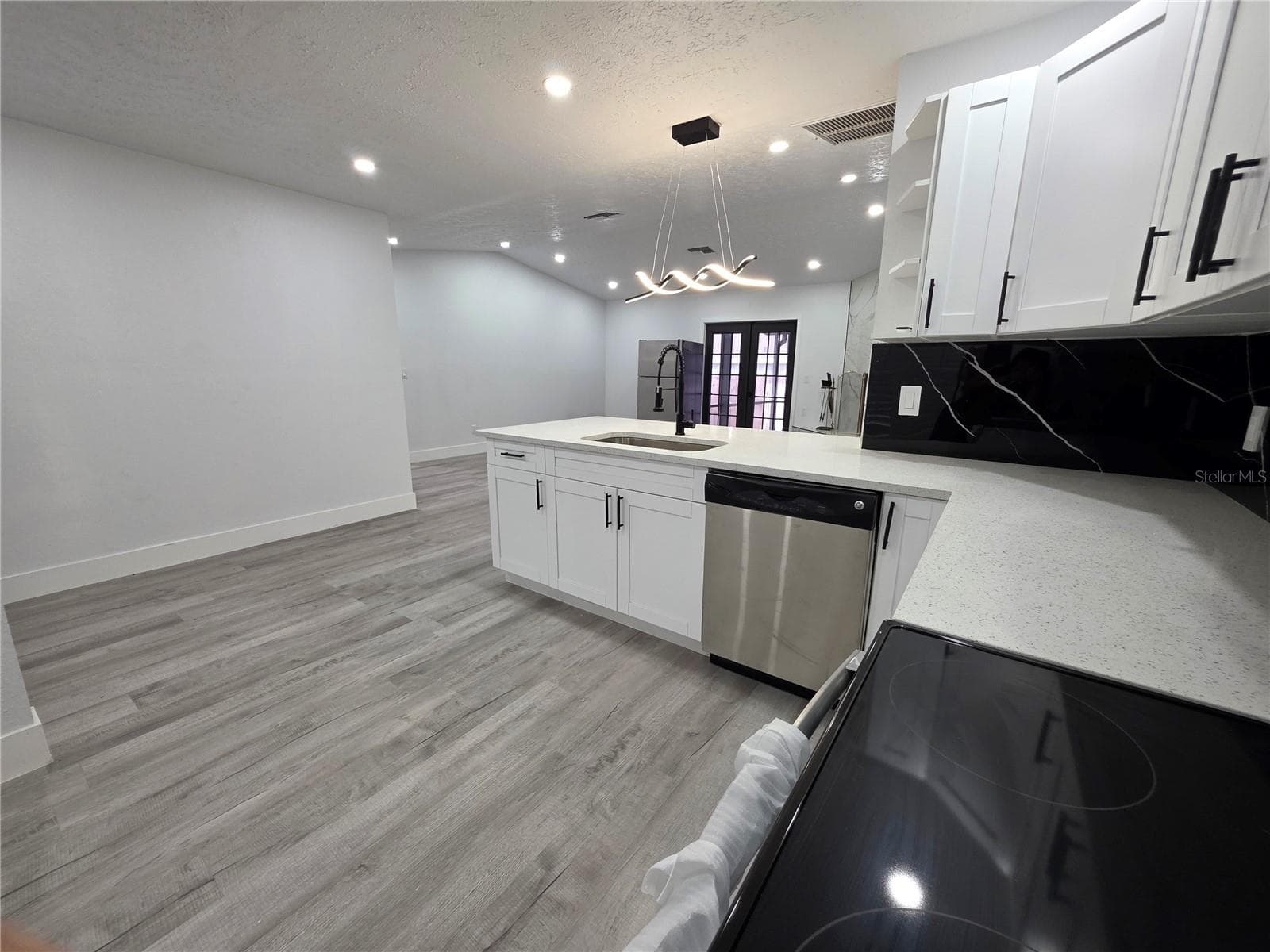 Single Family Residence at 5044 ROANOKE DR, HOLIDAY, photo 11 of 20