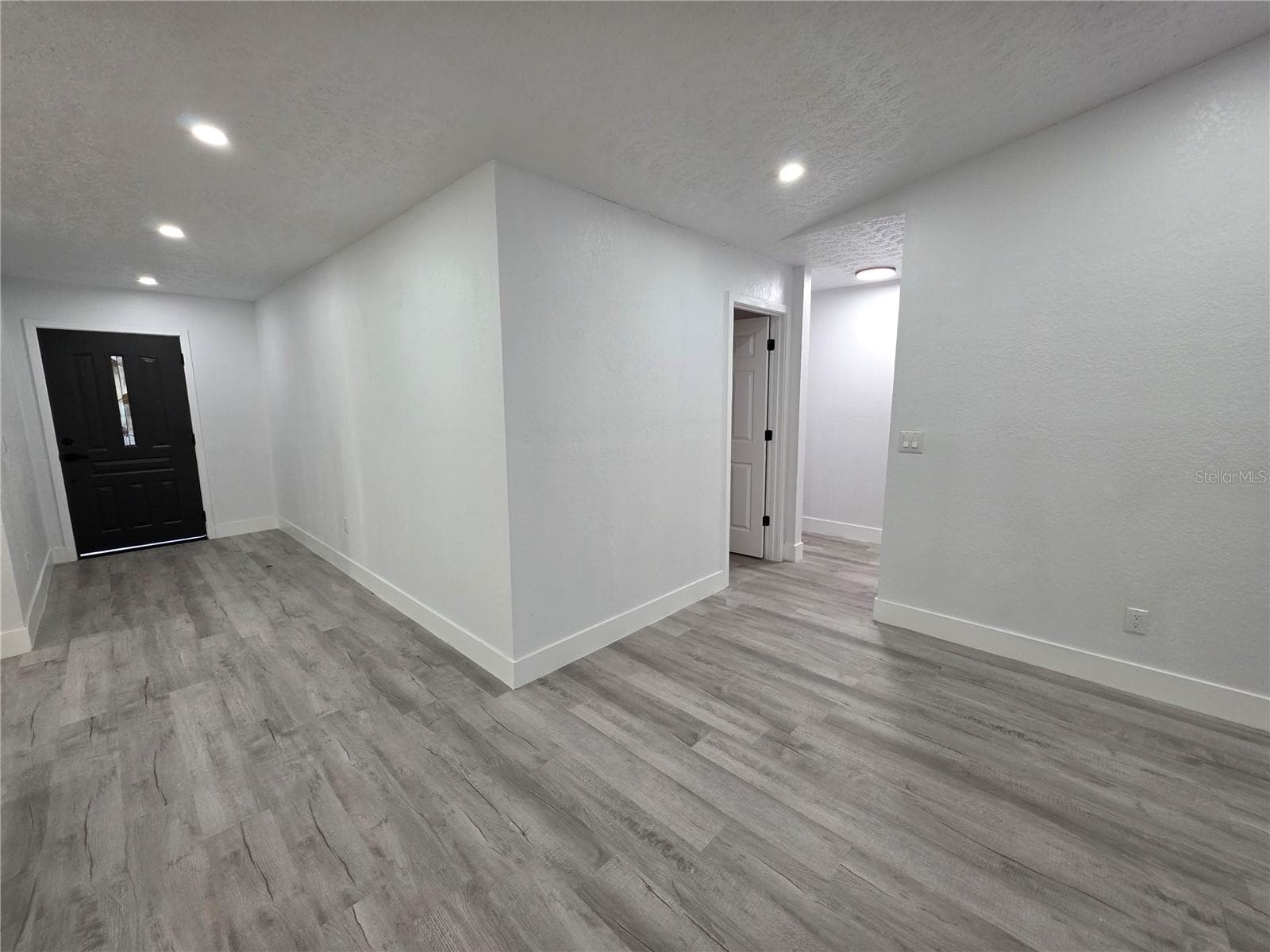Single Family Residence at 5044 ROANOKE DR, HOLIDAY, photo 18 of 20