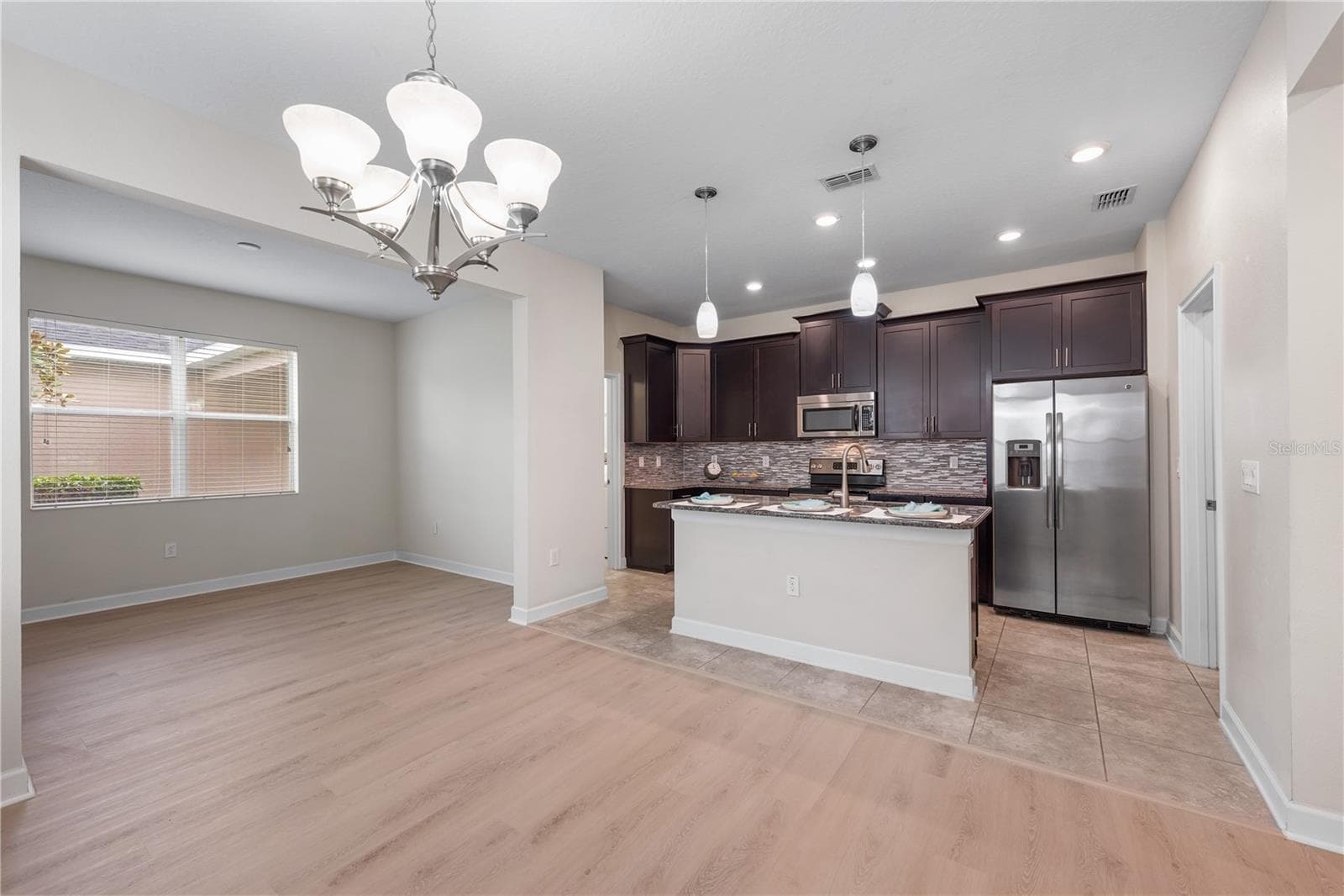 Single Family Residence at 9875 PECAN HICKORY WAY, ORLANDO, photo 6 of 41