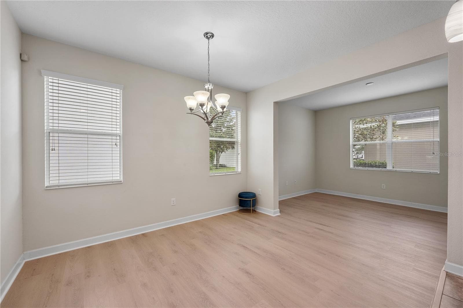 Single Family Residence at 9875 PECAN HICKORY WAY, ORLANDO, photo 13 of 41