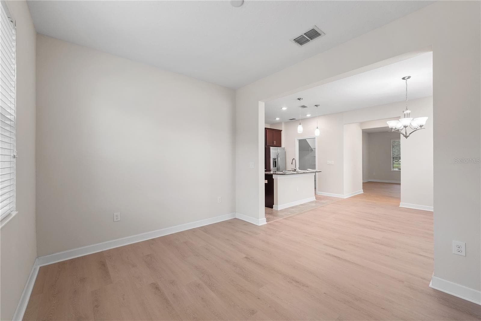Single Family Residence at 9875 PECAN HICKORY WAY, ORLANDO, photo 16 of 41
