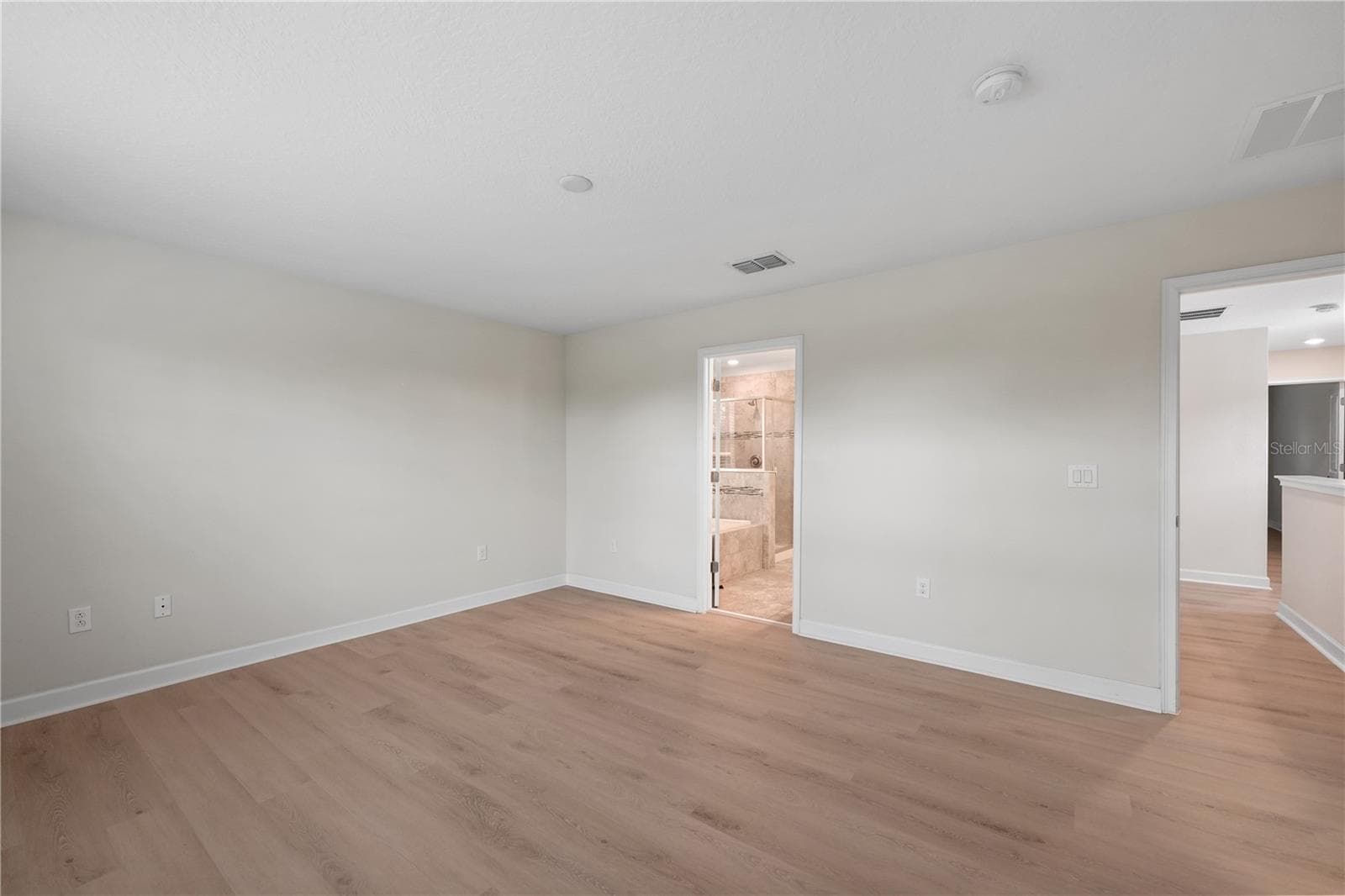 Single Family Residence at 9875 PECAN HICKORY WAY, ORLANDO, photo 20 of 41