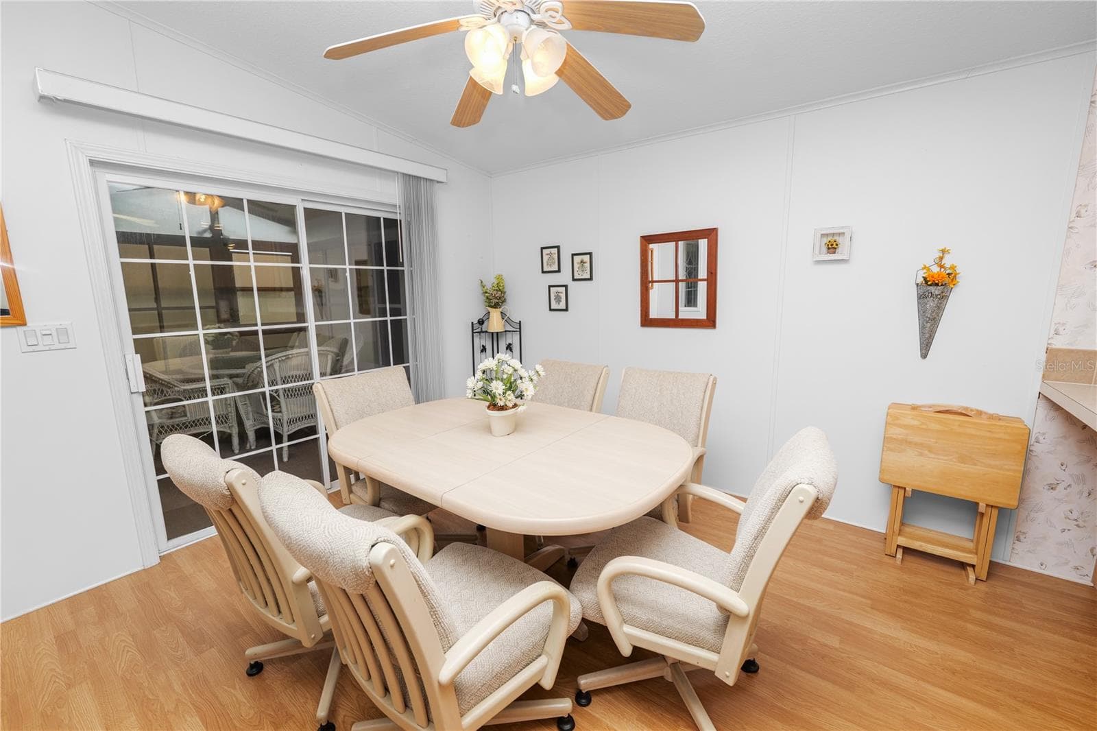 Manufactured Home at LAKELAND, photo 14 of 46