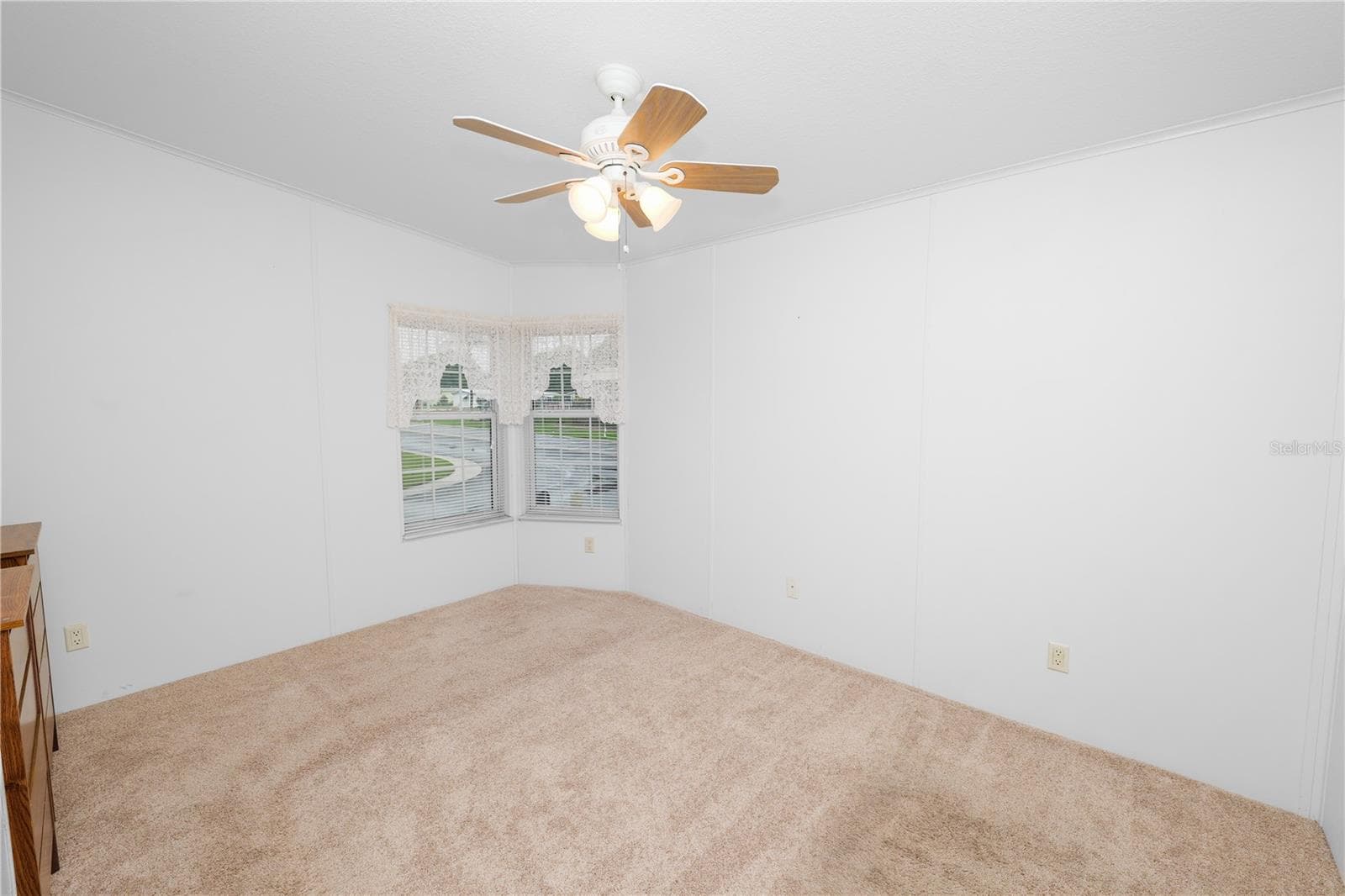Manufactured Home at LAKELAND, photo 29 of 46