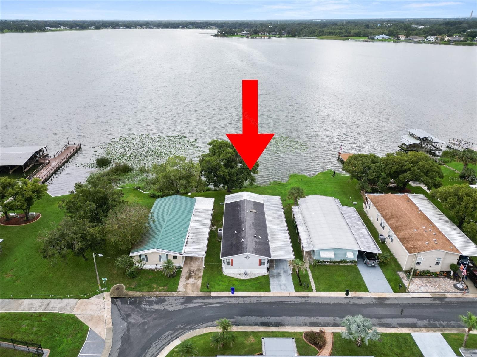 Manufactured Home at LAKELAND, photo 39 of 46