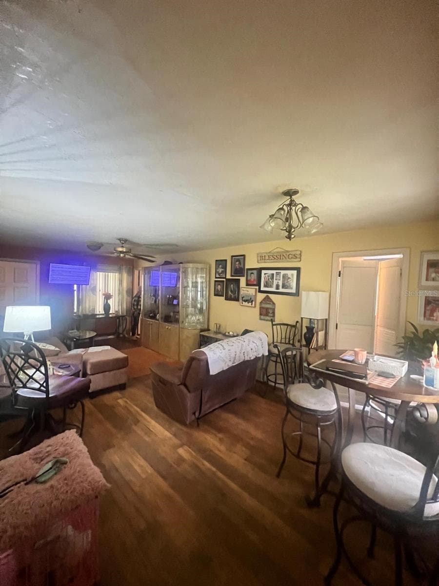 living room and dining area - 2031 SE 191ST TER, MORRISTON