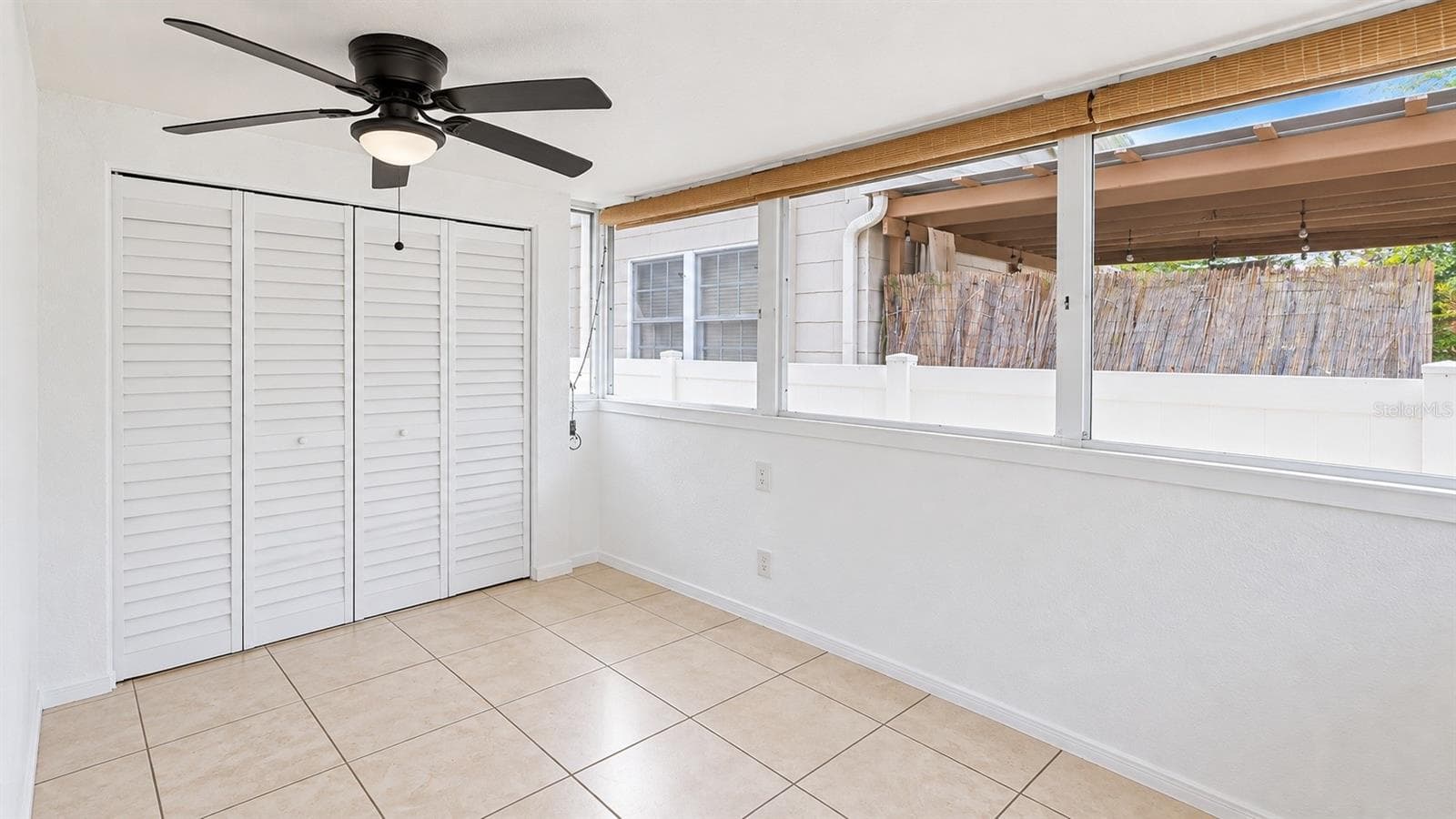 Rear Porch A - 936 E SHADOWLAWN AVE, TAMPA