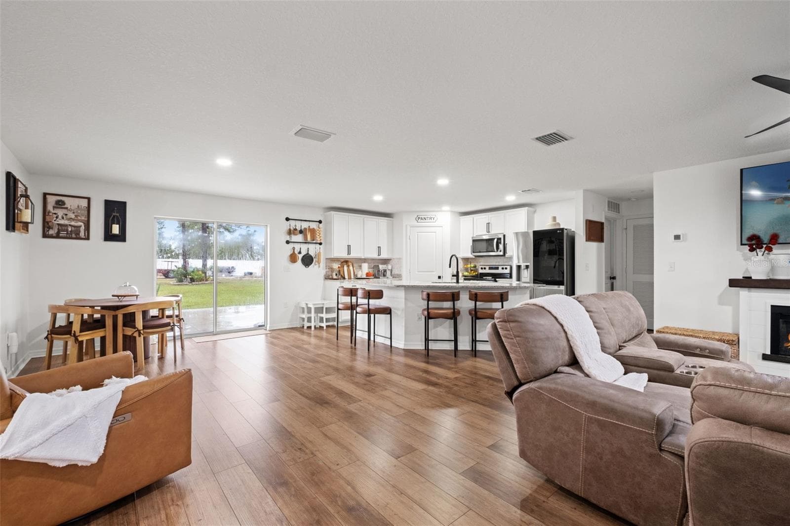 Single Family Residence at 13094 PAPERCRAFT AVE, WEEKI WACHEE, photo 14 of 44