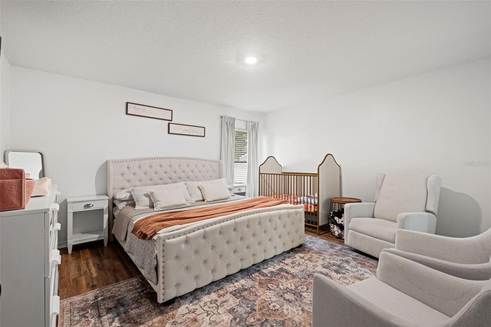 Primary Suite - 13094 PAPERCRAFT AVE, WEEKI WACHEE