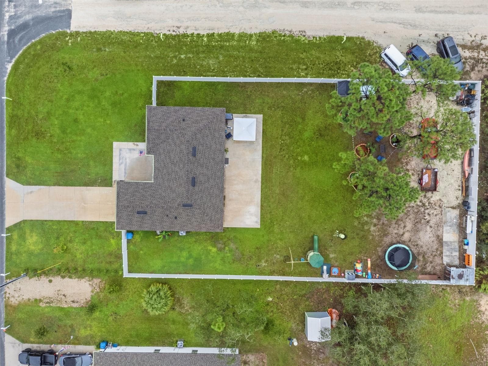 Fully fenced corner lot property - 13094 PAPERCRAFT AVE, WEEKI WACHEE