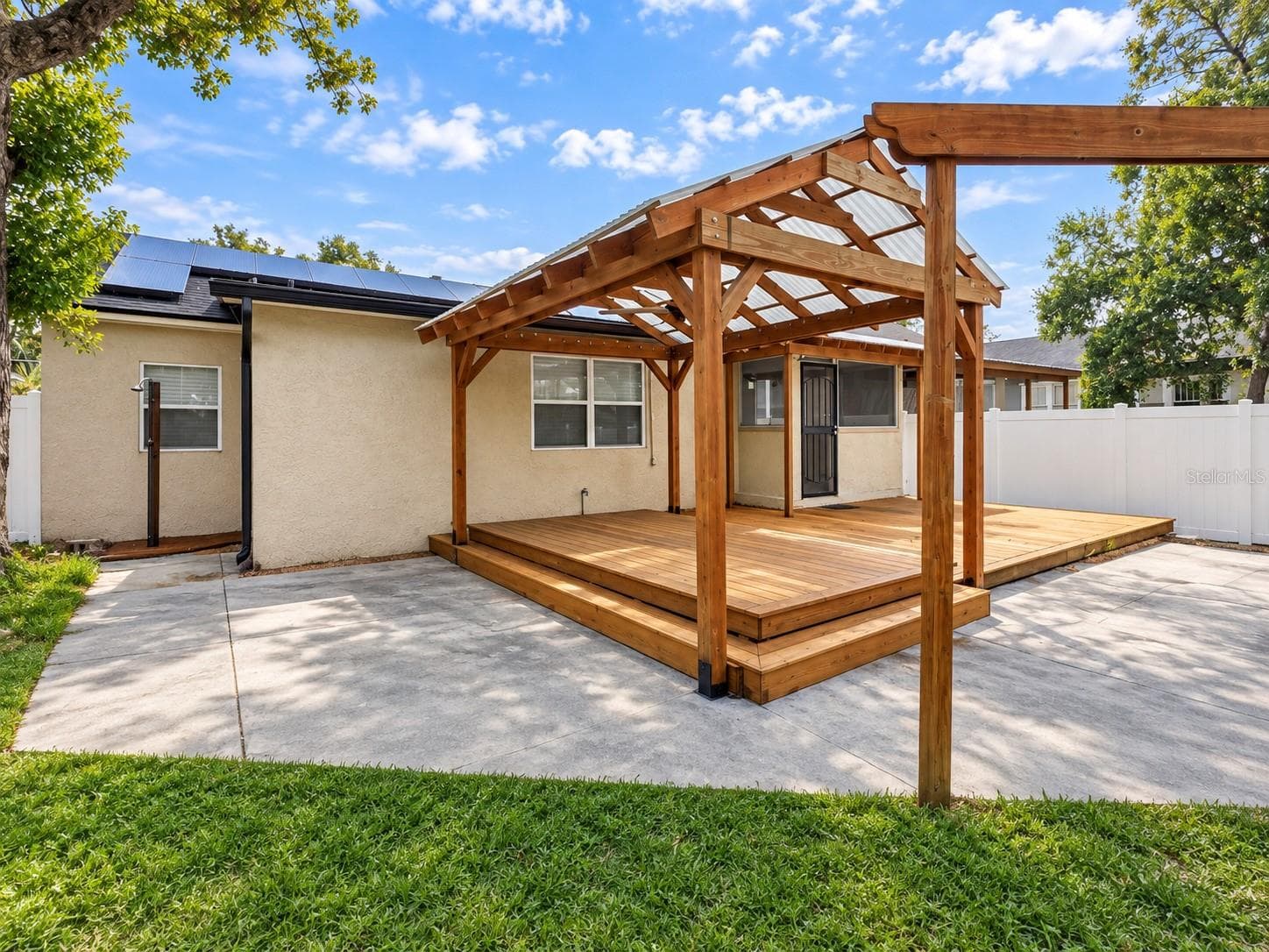Single Family Residence at 936 E SHADOWLAWN AVE, TAMPA, photo 28 of 29