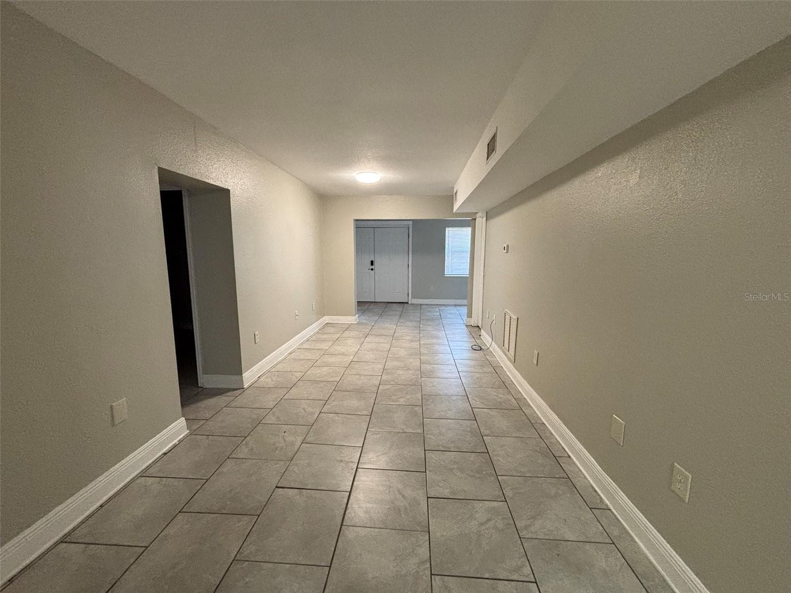 Duplex at 1025 E MAIN ST, BARTOW, photo 2 of 38