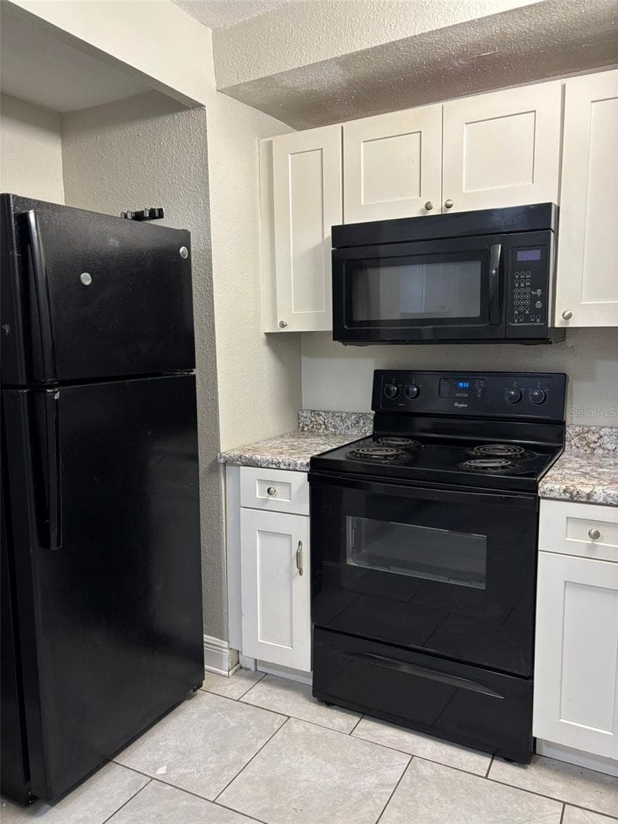 Duplex at 1025 E MAIN ST, BARTOW, photo 7 of 38