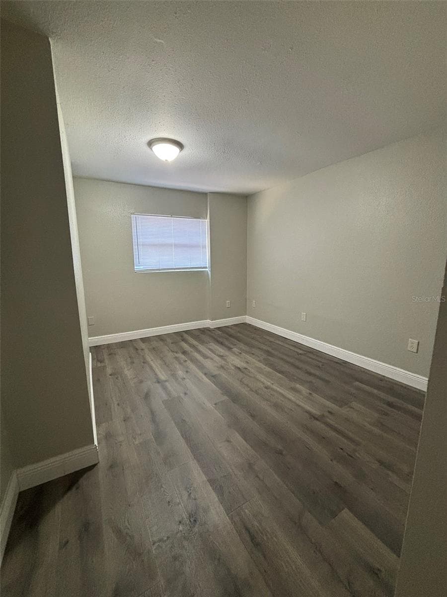 Duplex at 1025 E MAIN ST, BARTOW, photo 13 of 38