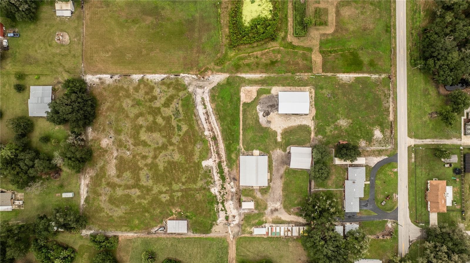 Single Family Residence at 1633 CHERRY LN, LAKELAND, photo 9 of 77