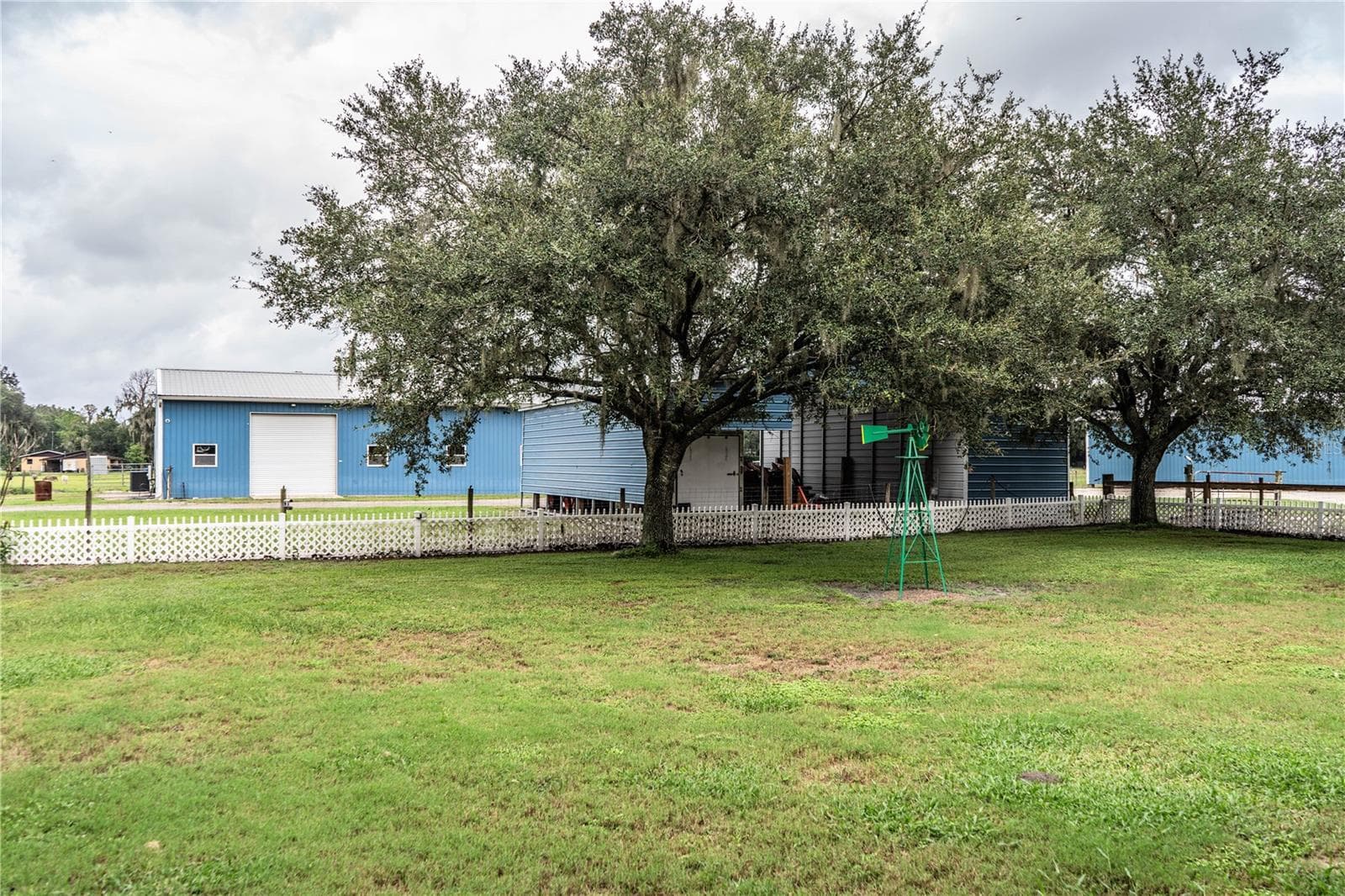 Single Family Residence at 1633 CHERRY LN, LAKELAND, photo 20 of 77