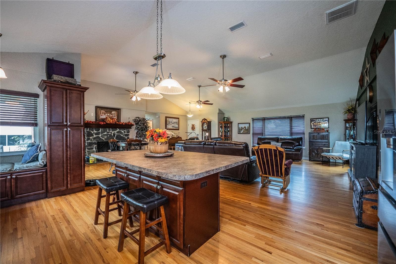 Single Family Residence at 1633 CHERRY LN, LAKELAND, photo 30 of 77