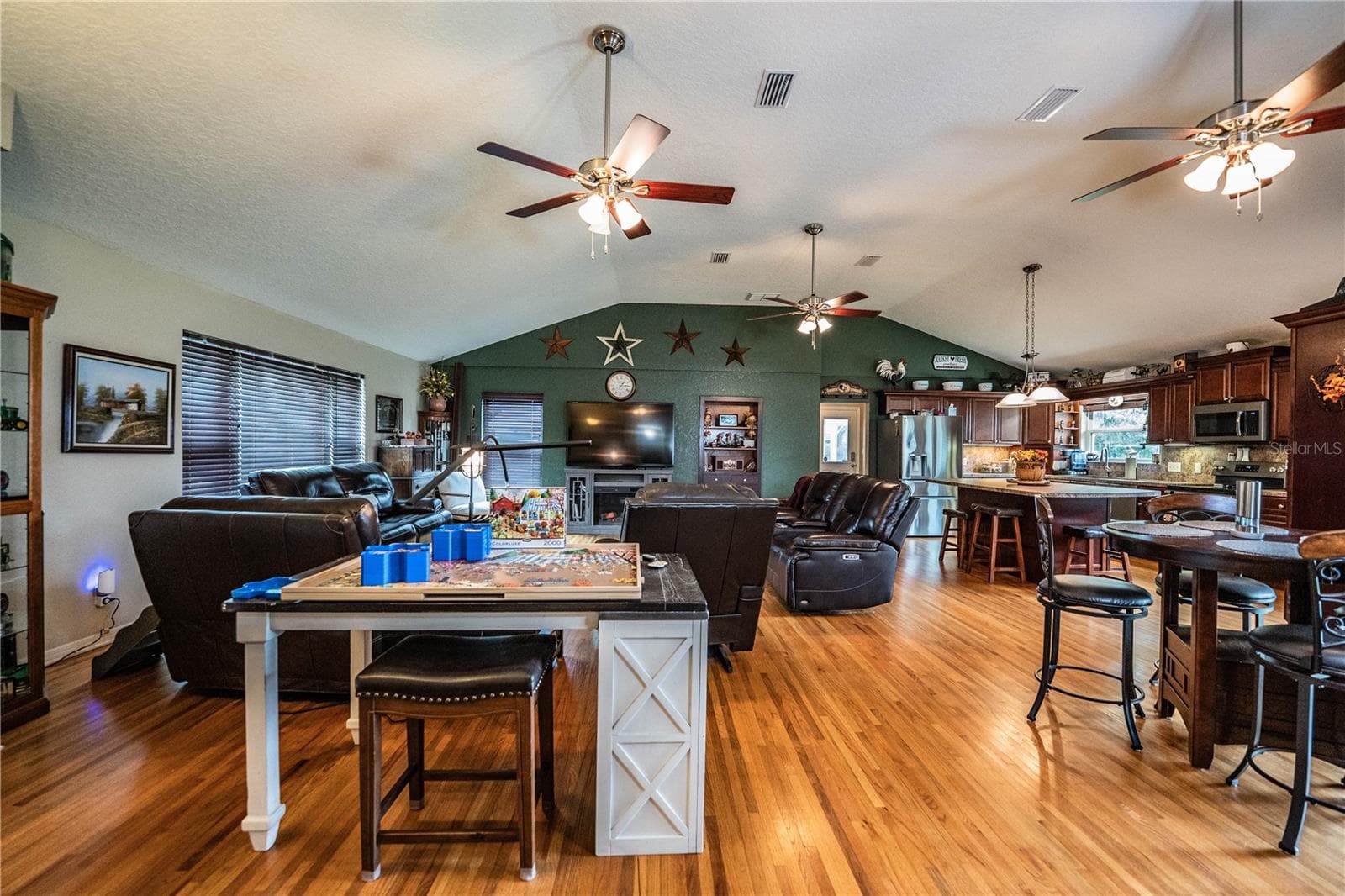 Single Family Residence at 1633 CHERRY LN, LAKELAND, photo 54 of 77