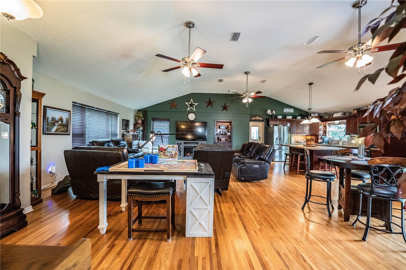 Single Family Residence at 1633 CHERRY LN, LAKELAND, photo 55 of 77