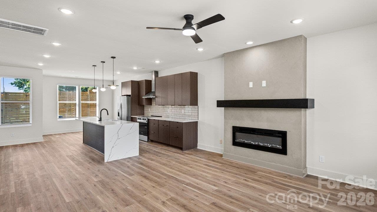 Townhouse at 2093 Custer Street, Charlotte, photo 3 of 38