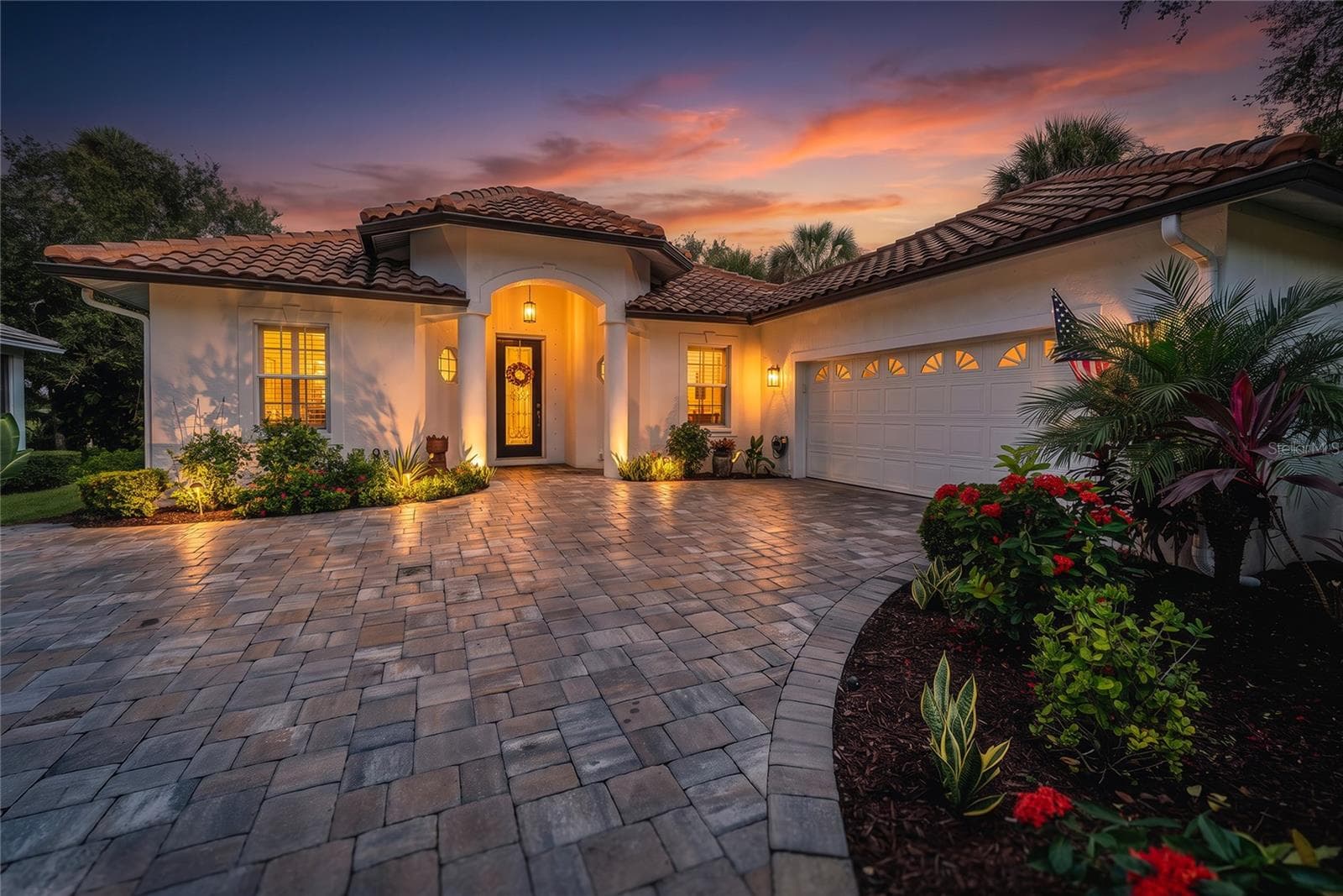 836 CONNEMARA CIR