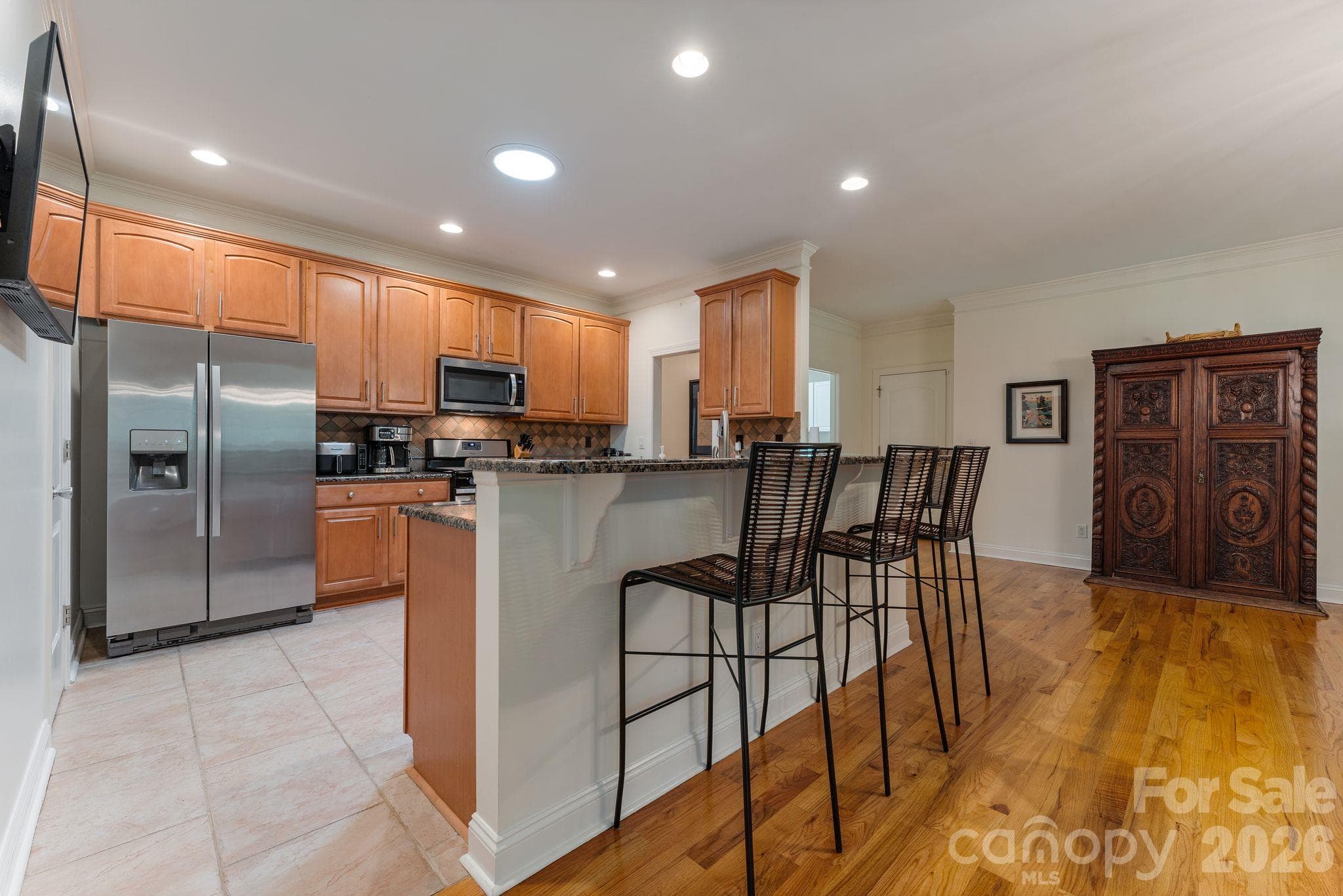 Single Family Residence at 6978 Pebble Bay Drive, Denver, photo 5 of 34
