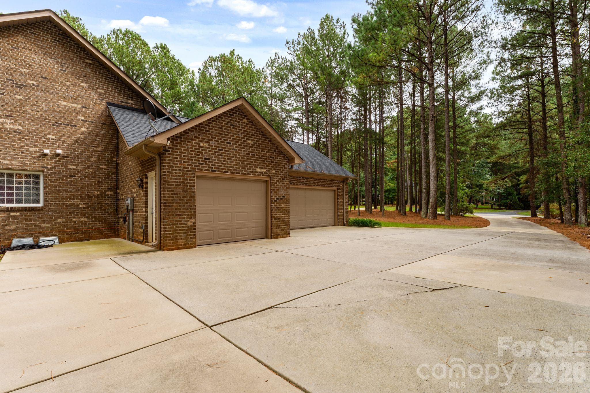 Single Family Residence at 6978 Pebble Bay Drive, Denver, photo 29 of 34