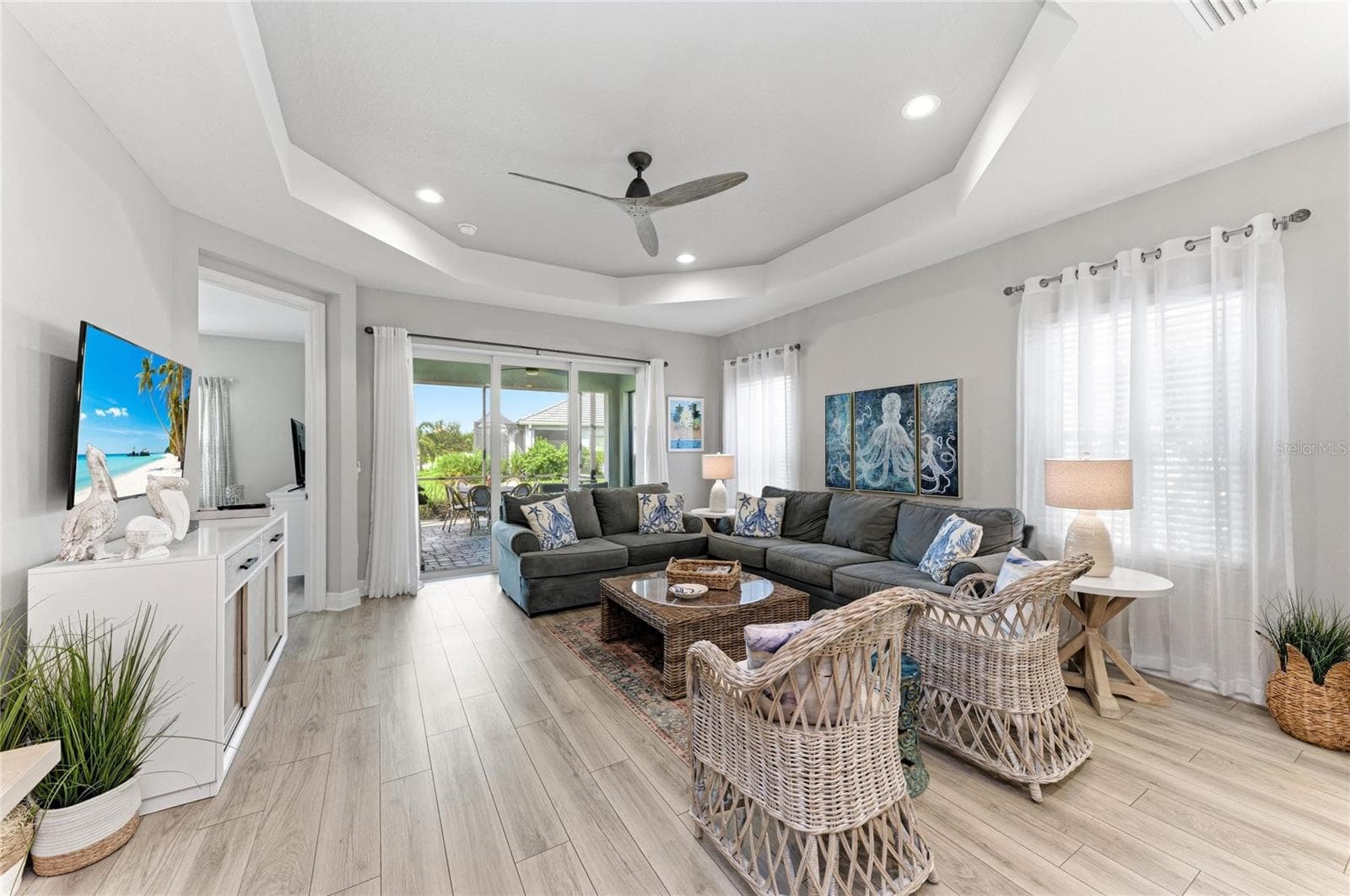 Villa at 21609 LAKE PLACID WAY, VENICE, photo 11 of 76