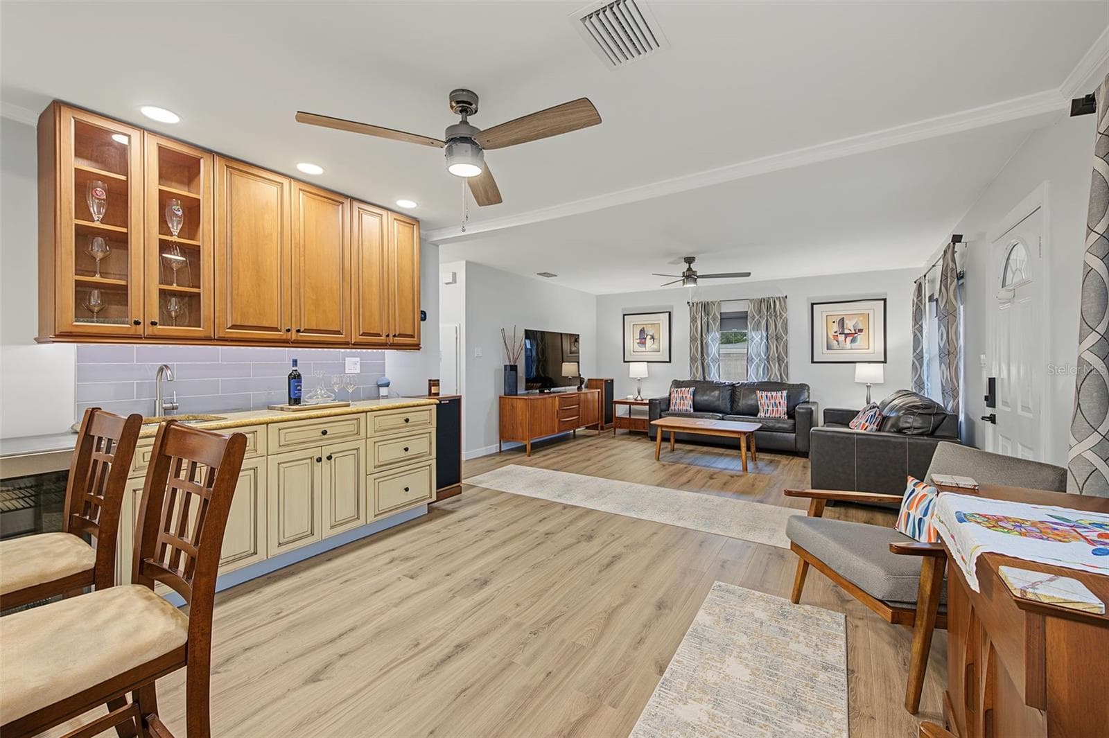 Coffee/ Bar Area - 1402 NEBRASKA AVE, PALM HARBOR