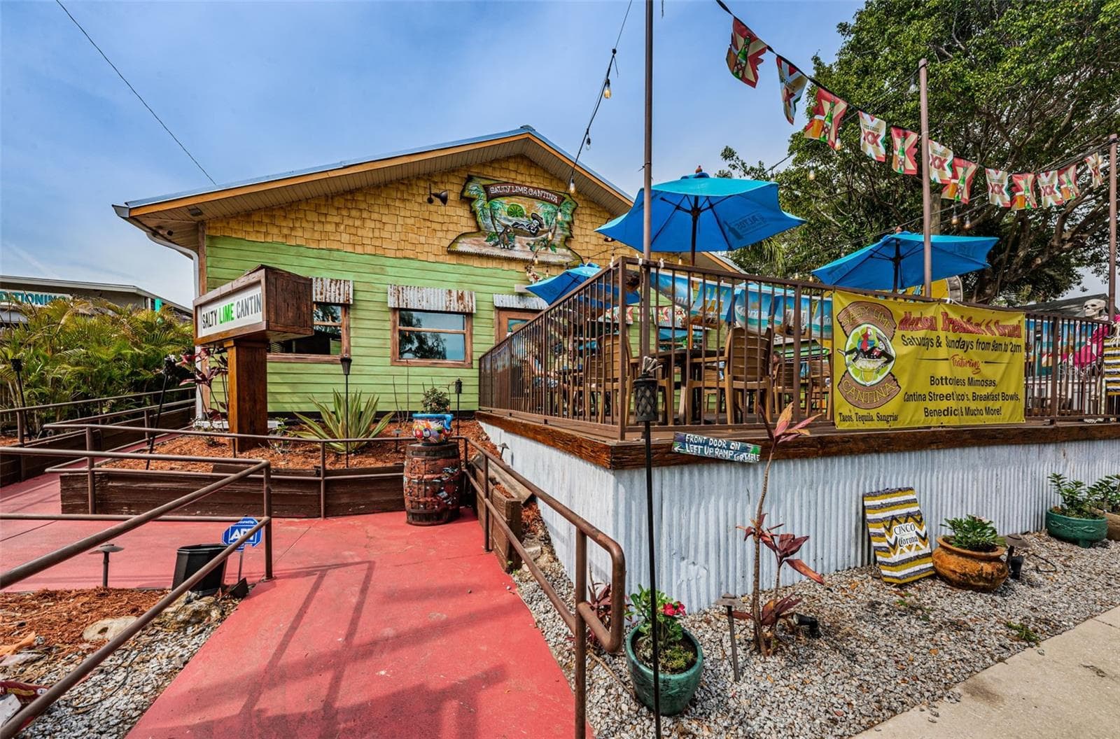 Walk to popular Mexican Restaurant - 1402 NEBRASKA AVE, PALM HARBOR