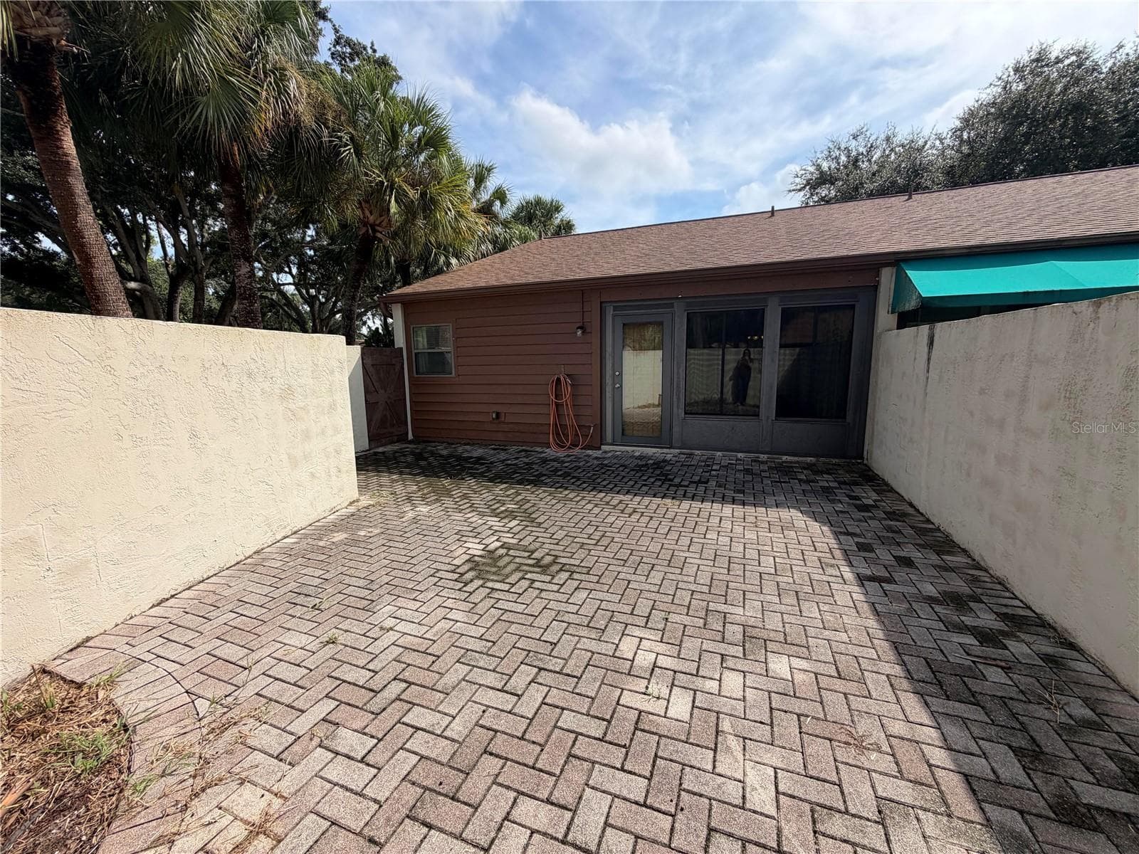 Private courtyard in the back of the villa - 2904 OAK LN, BRADENTON