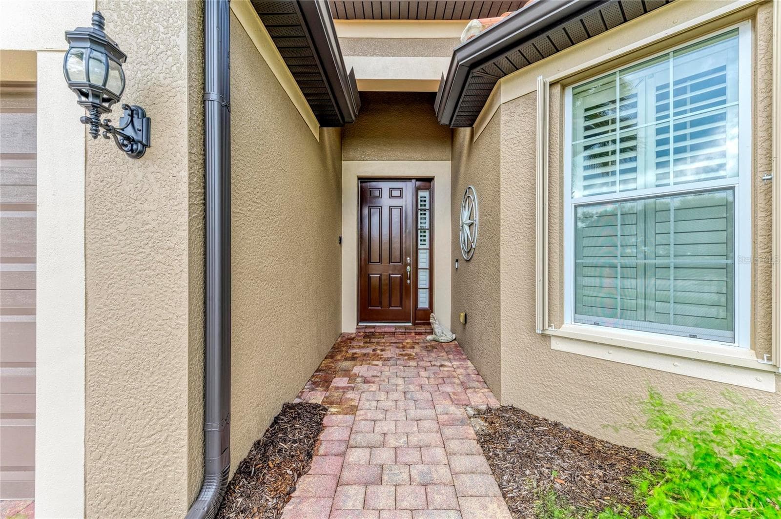 Single Family Residence at 19143 KIRELLA ST, VENICE, photo 4 of 70
