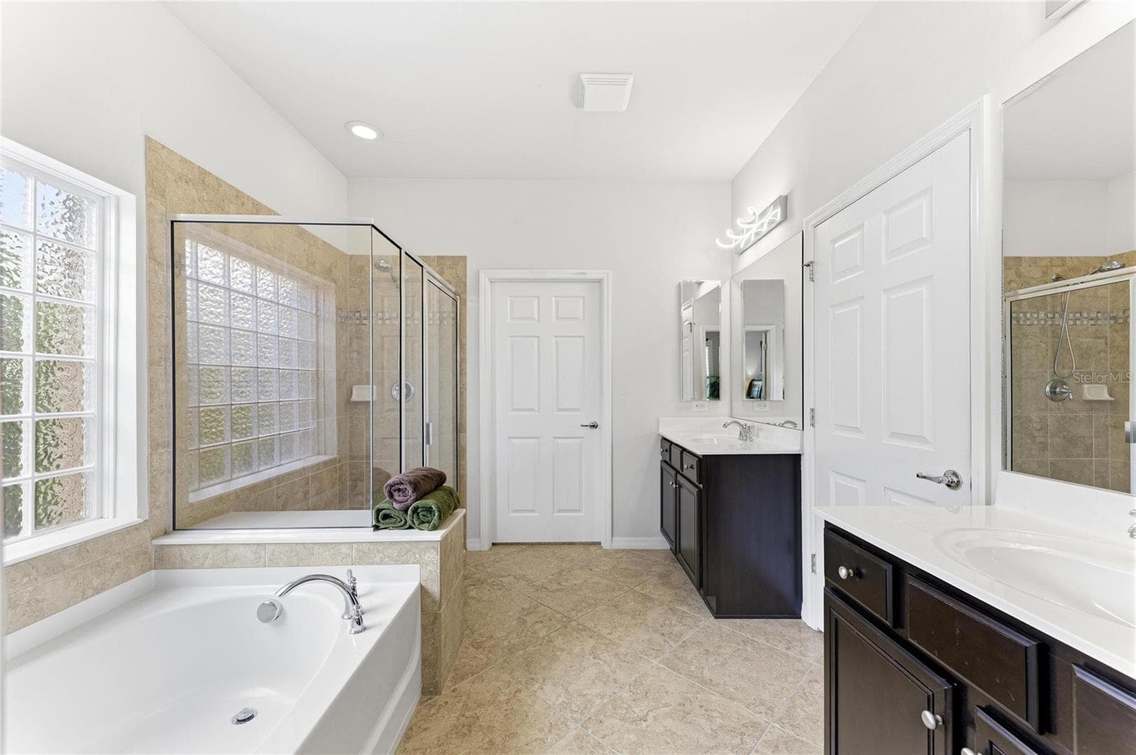 Single Family Residence at 19143 KIRELLA ST, VENICE, photo 28 of 70