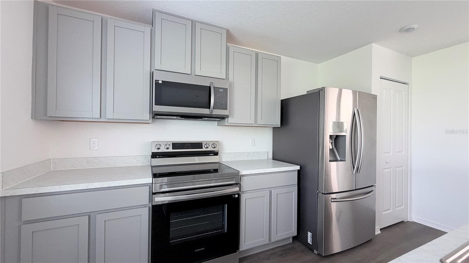 Single Family Residence at 801 OGNON CT, KISSIMMEE, photo 9 of 32