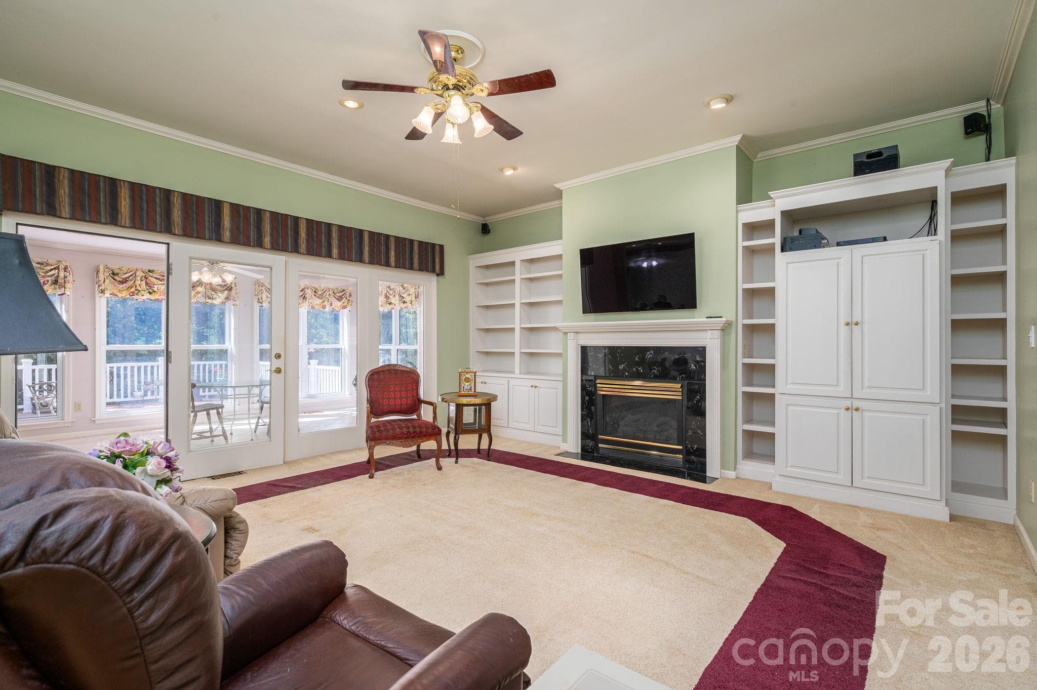 Single Family Residence at 2545 Les Lane, Denver, photo 17 of 36